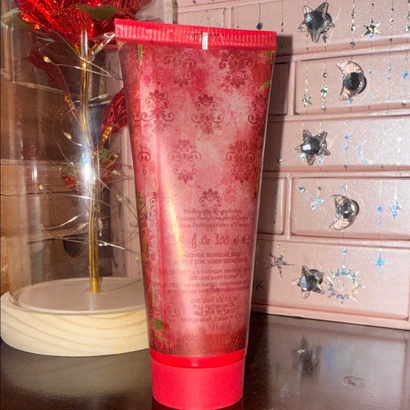 Taylor Swift Enchanted Wonderstruck Body Lotion - Red and Gold - Picture 2 of 2